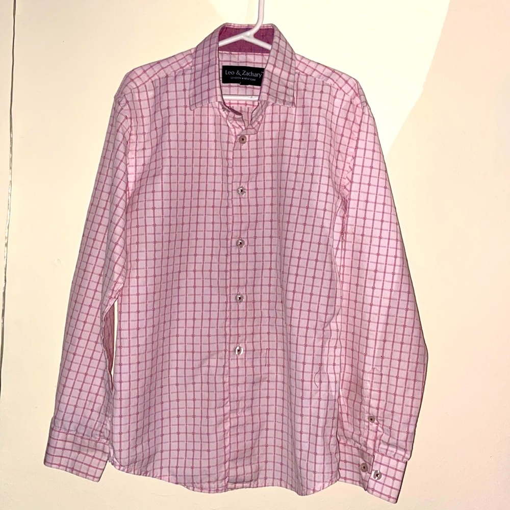 Leo & Zachary bottom down shirt